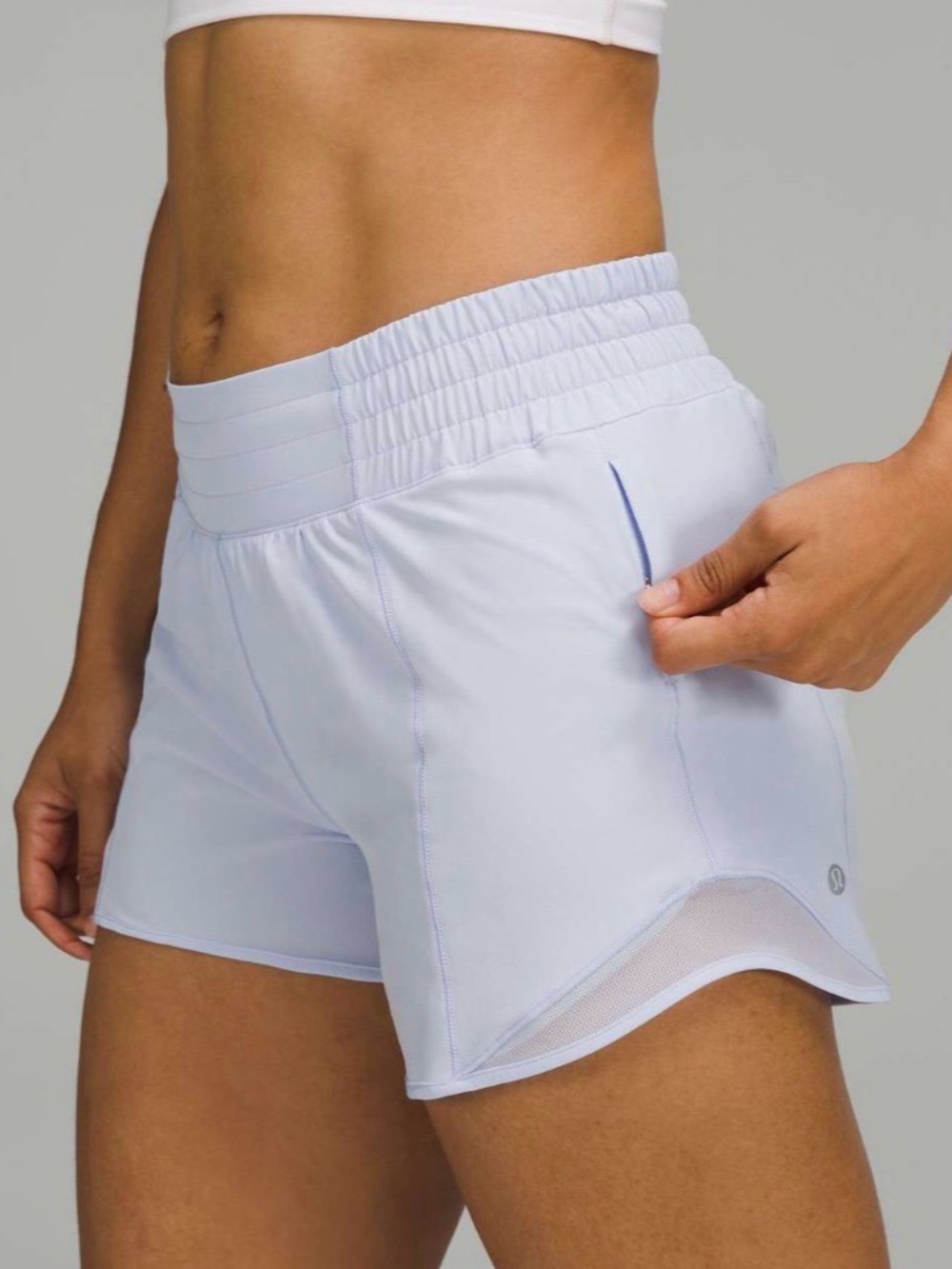 Lululemon Hotty Hot High-Rise Lined Short 4"
Pastel Blue size 6